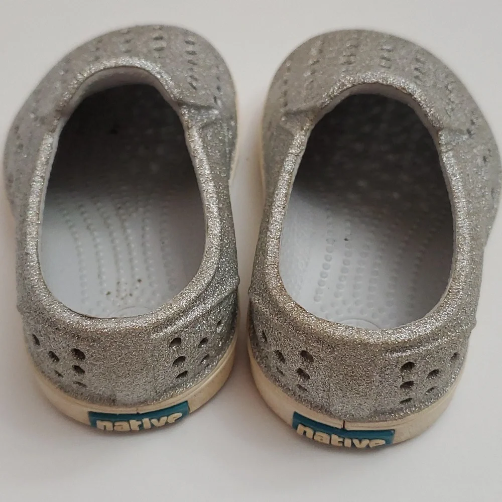 Native Jefferson Slip on Glitter Silver Shoes Sz.C5